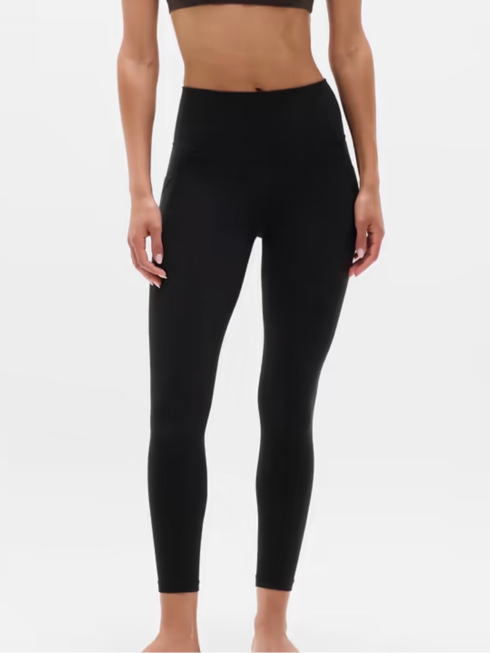 Athleta Black Salutation 7/8 Tights in Powervita